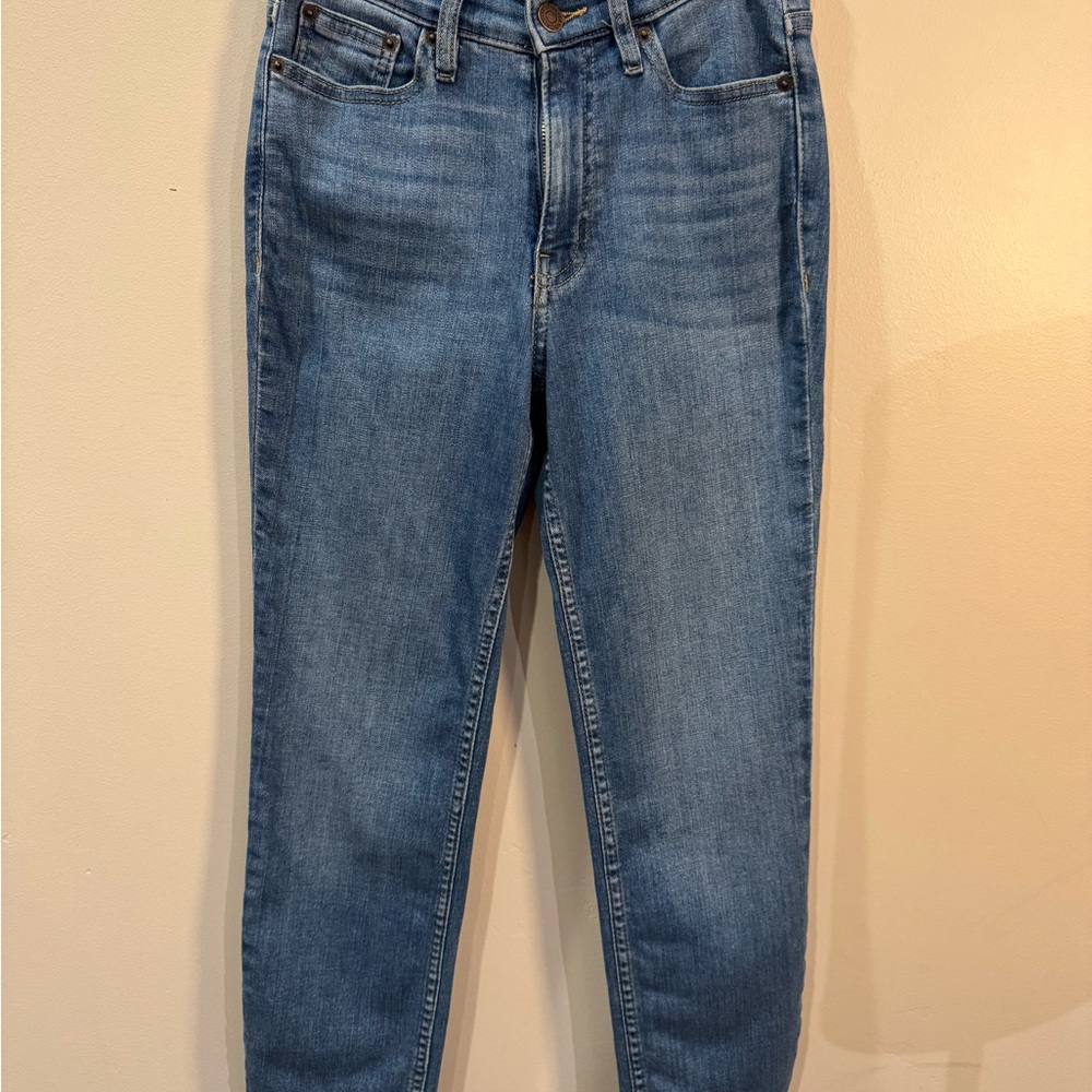 Calvin Klein Jeans Women's High Rise Slim, Blue, S 24